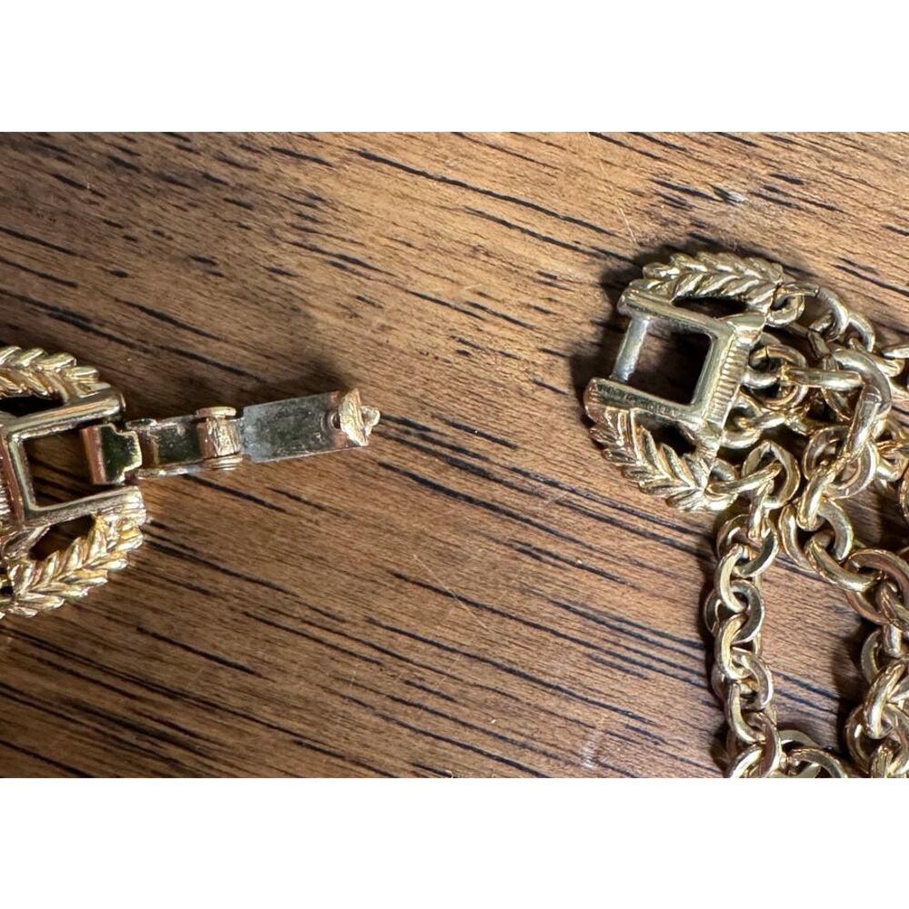 Vintage Monet Multi strand Necklace Link Chain With Wreaths - Picture 4 of 9